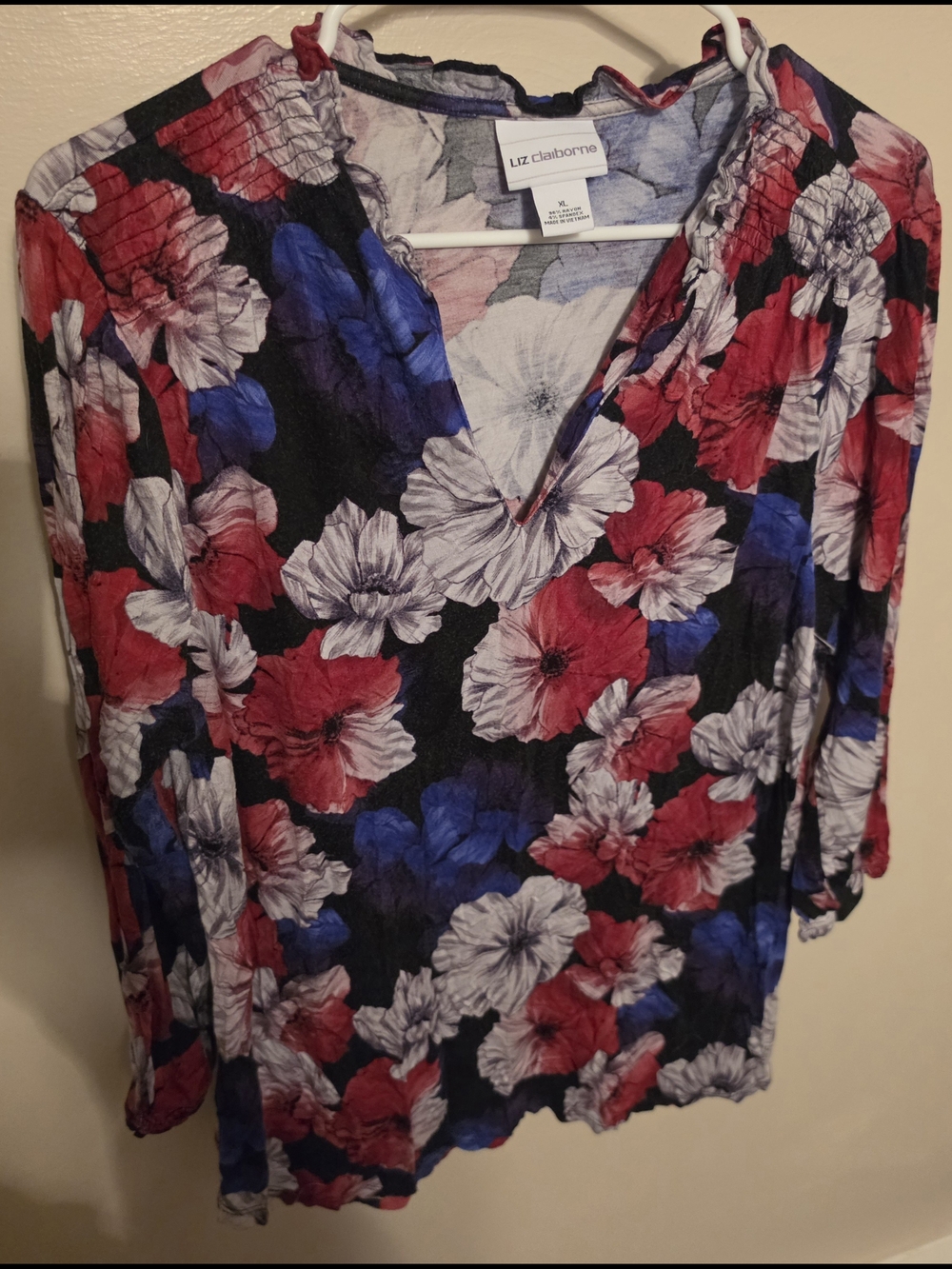 Liz Claiborne Black Red Blue Floral V-Neck Tunic